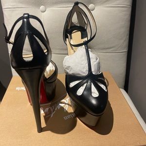Christian Louboutin Pumps